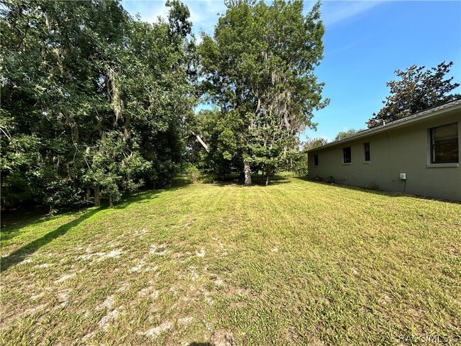 Building Photo - 7236 E Oak Isle Dr