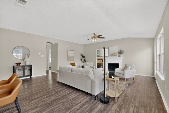 Building Photo - 625 Spillway Dr