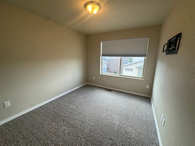 Building Photo - 6153 Callan Dr