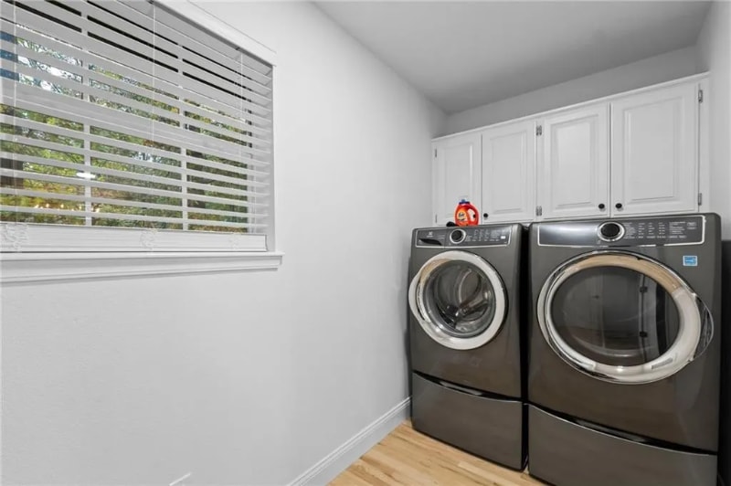 Building Photo - 5 Dunvegan Ln