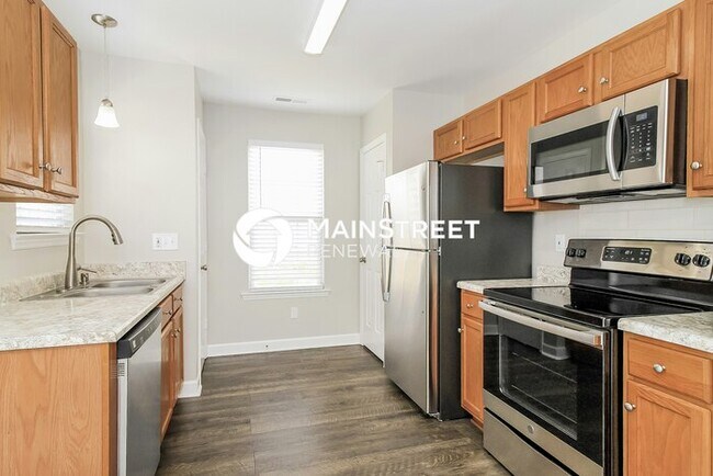 Building Photo - 3 Bedroom Pet-Friendly Home in Winston-Salem, NC with Main Street Renewal