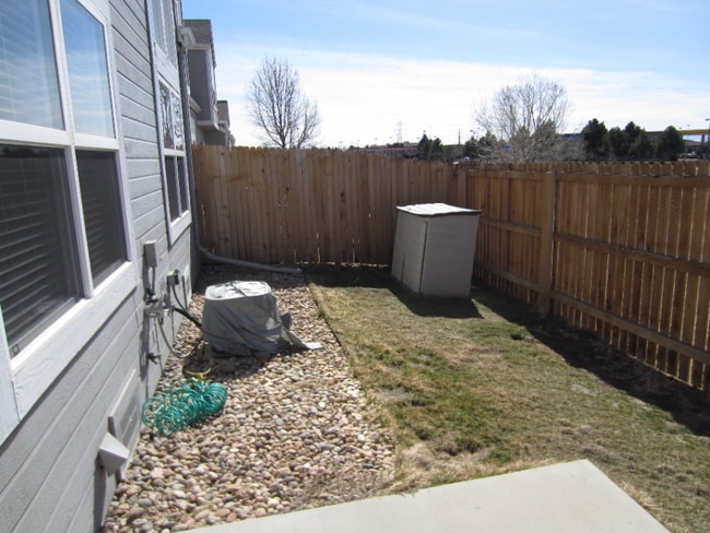 Building Photo - 2br/ 2ba Townhome in Gateway Park IV w/Hardwood Floors