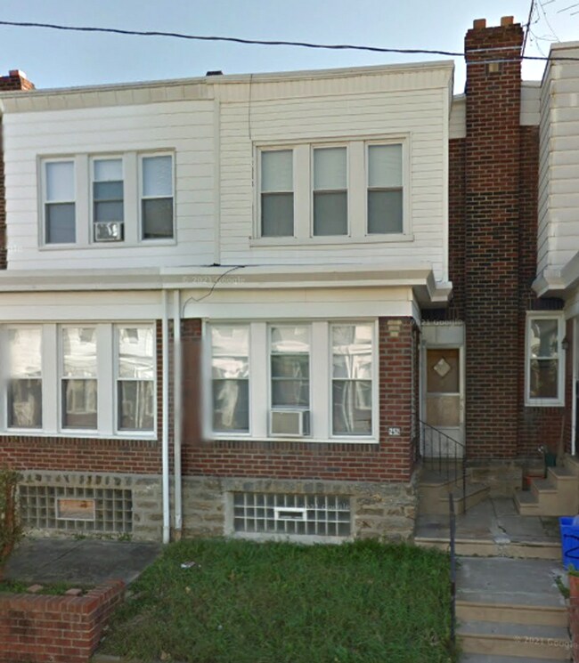 Primary Photo - 252 Rosemar St