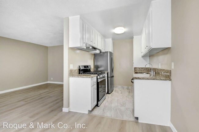 Building Photo - 1 br, 1 bath Apartment - 1234 Wellesley Av...