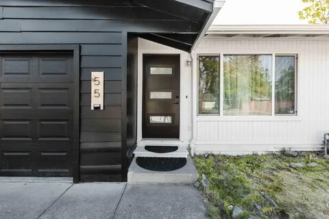 Building Photo - 55 SW Eastern Ave