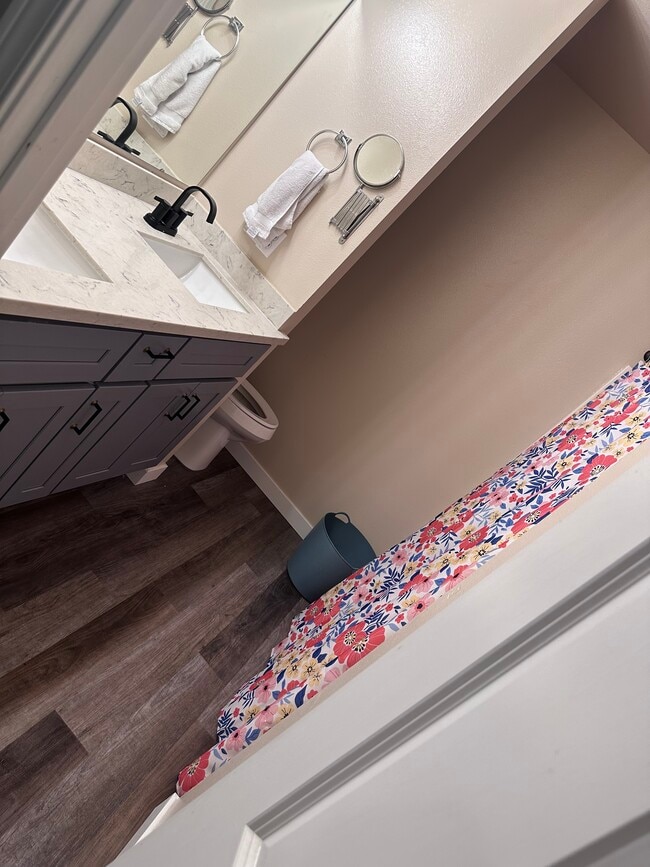 Building Photo - 8705 133rd St Ct E