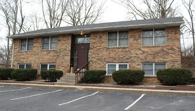 Primary Photo - 130 S Clarendon