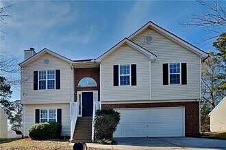 Building Photo - 209 Bainbridge Cir