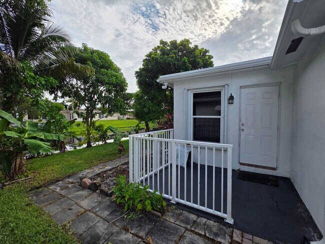 Building Photo - 7195 NW 9th Ct