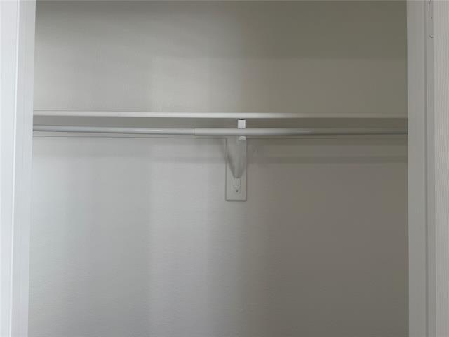 Building Photo - 523 Hilltop Dr