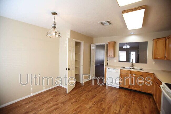 Building Photo - 4226 W Cielo Grande
