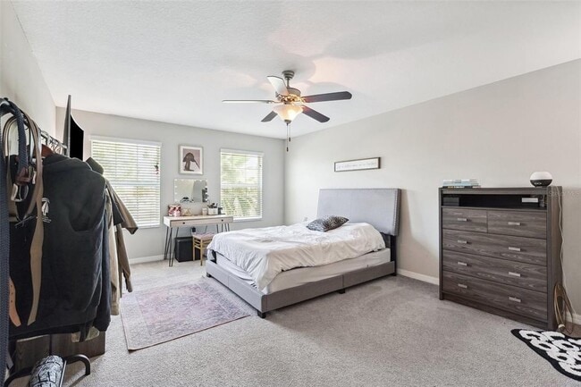 Building Photo - 10687 Lake Montauk Dr