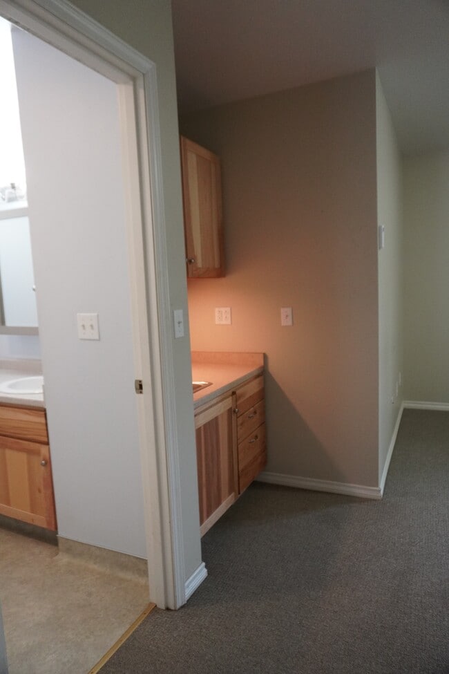 Building Photo - 1705 Resurrection Blvd