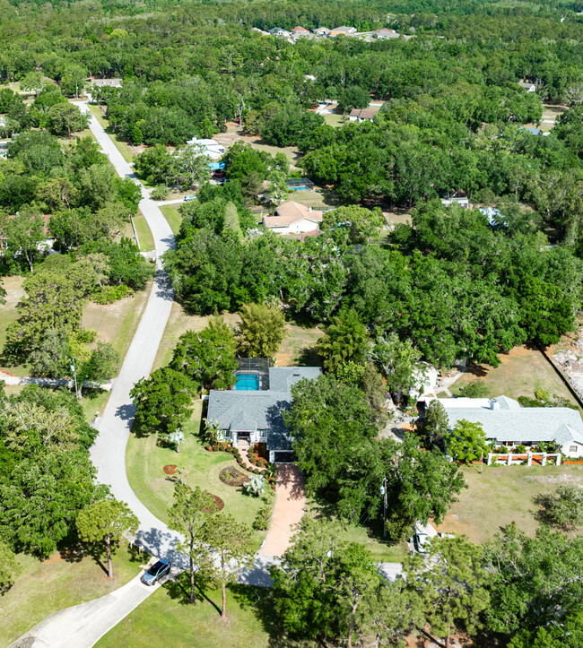 Building Photo - 27351 Golf Course Loop