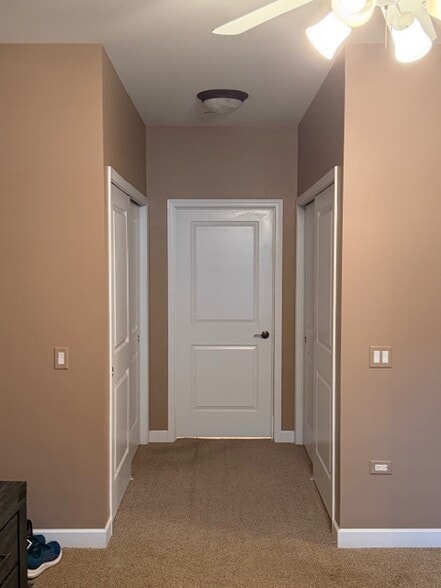 Building Photo - 151 W Wing St