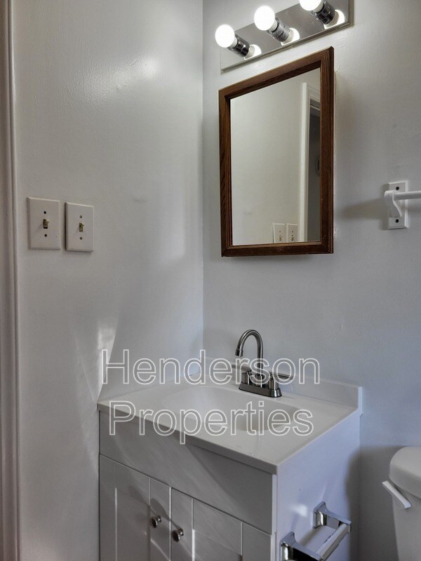 Building Photo - 7512 Briardale Dr