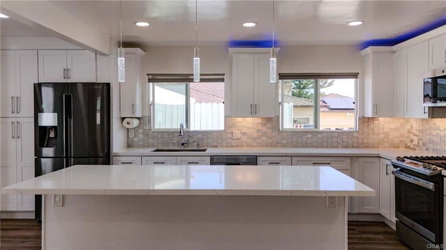 Building Photo - 1509 S Meadows Ave