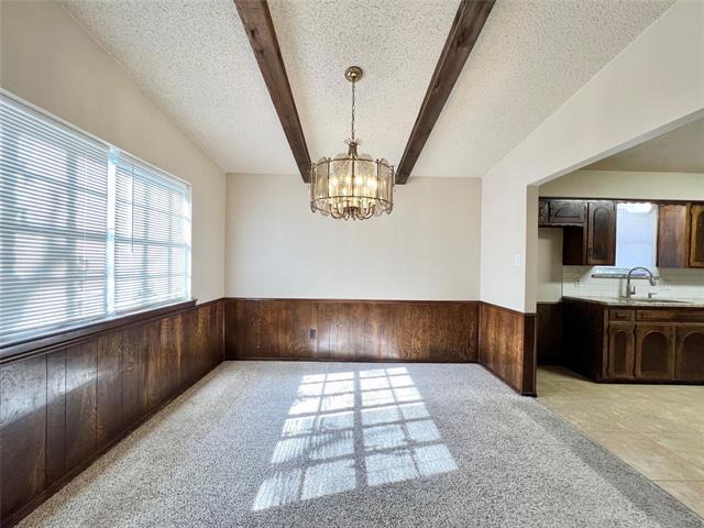 Building Photo - 2804 Canyon Dr