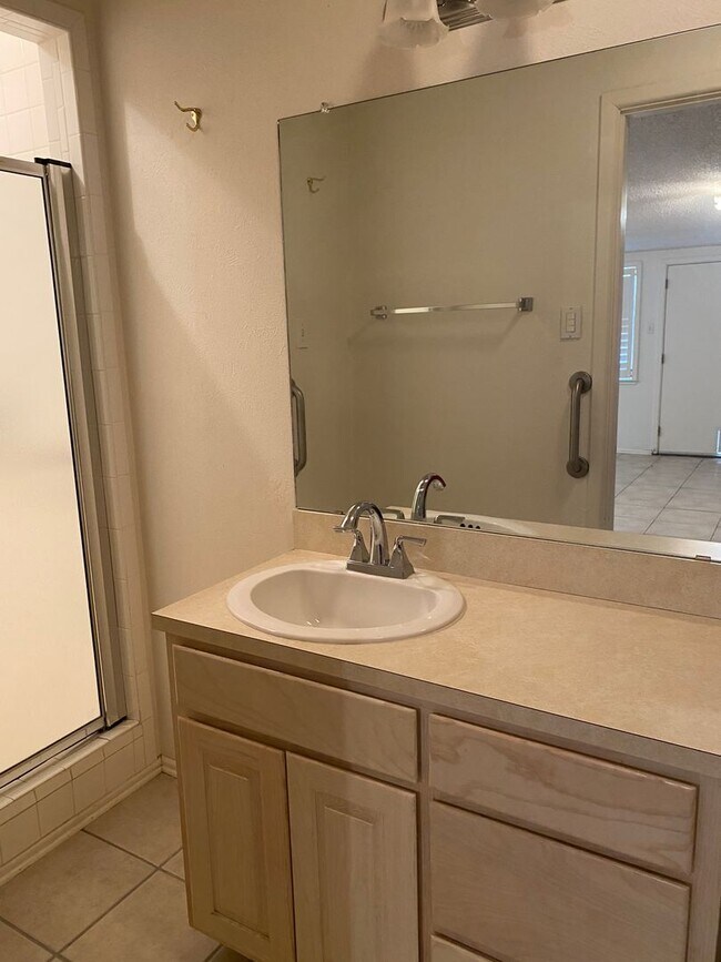 Building Photo - This one has it all!  Spacious 3-Bedroom Home in a Great Location!