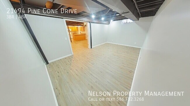Building Photo - 21494 Pine Cone Dr