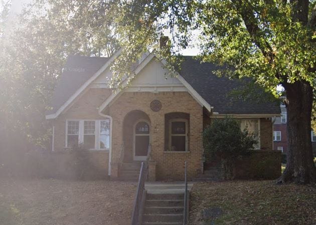 Primary Photo - 525 N Highland Ave