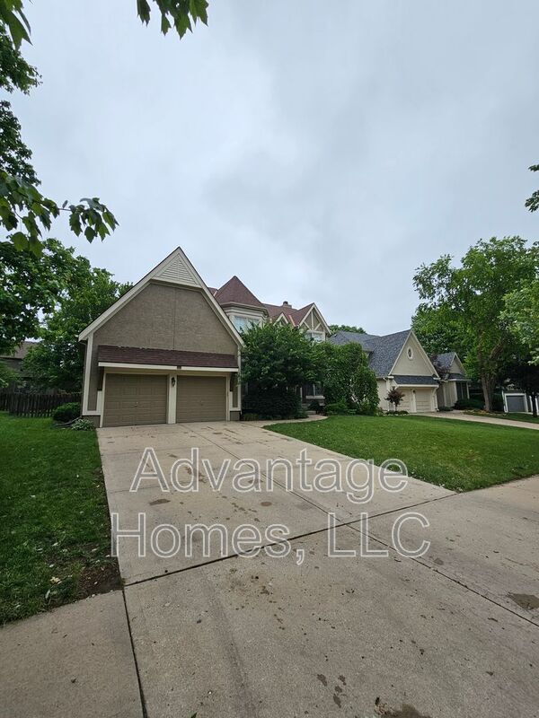 Building Photo - 14117 Parkhill Ln