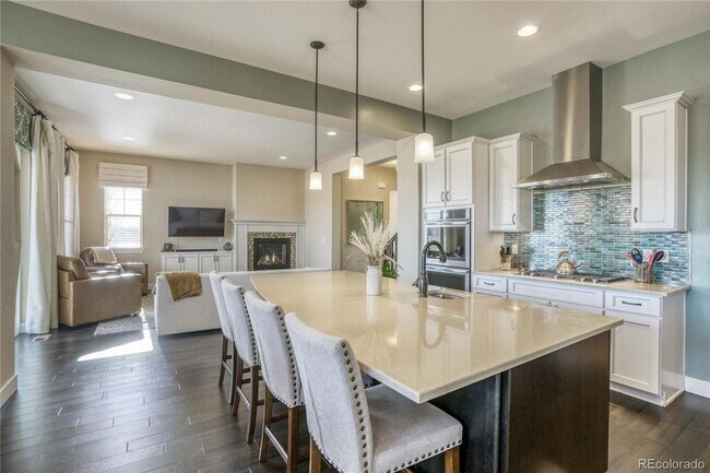 Building Photo - Beautiful Spacious 4 bed/4.5 bathroom in Broomfield - Available NOW!