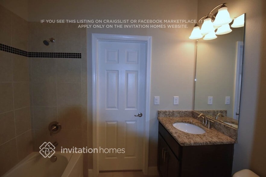 Building Photo - 1892 Tonka Terrace