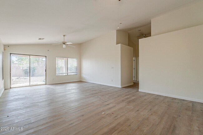 Building Photo - 15728 N 104th St