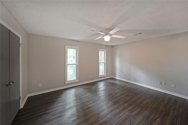 Building Photo - 7156 Whitfield Dr