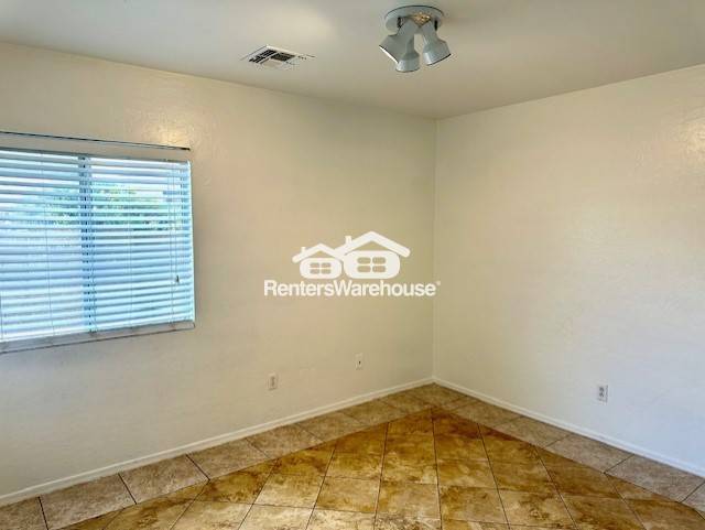 Building Photo - Charming 4BD/2BA Home for Rent in Goodyear
