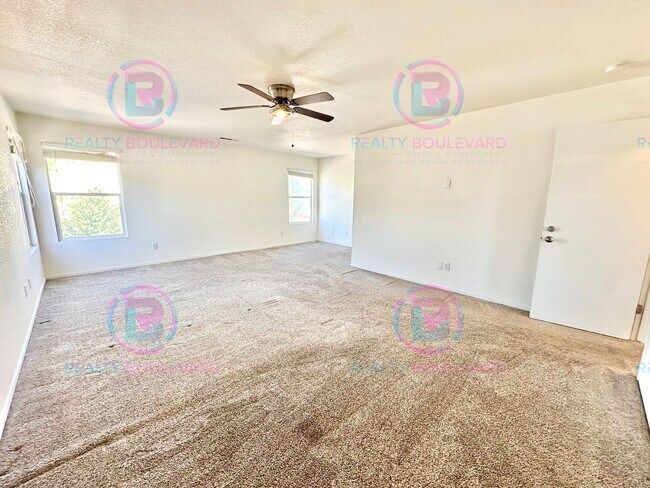 Building Photo - 9685 Canyon Meadows Dr