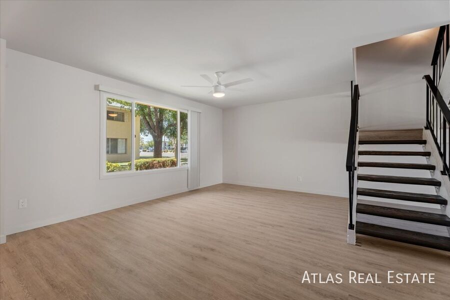 Building Photo - 3807 S Mill Ave