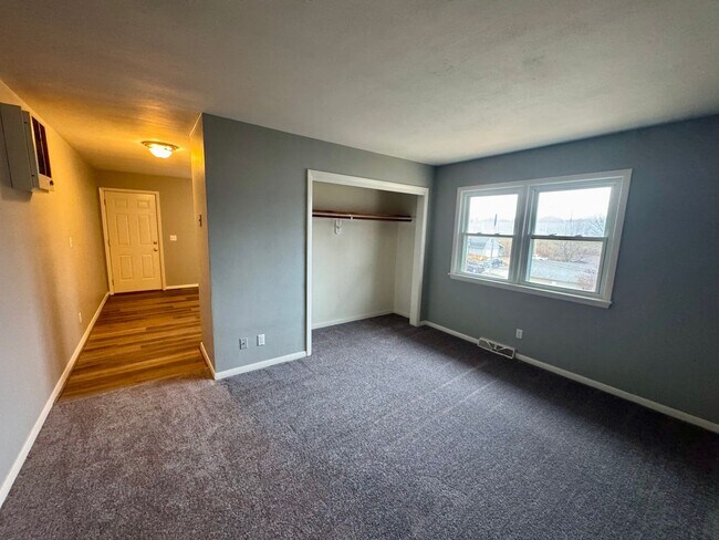 Building Photo - Studio • All Utilities Included • Private Entrance