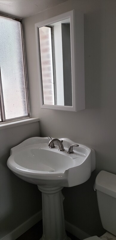 Building Photo - 765 N Colorado Ave