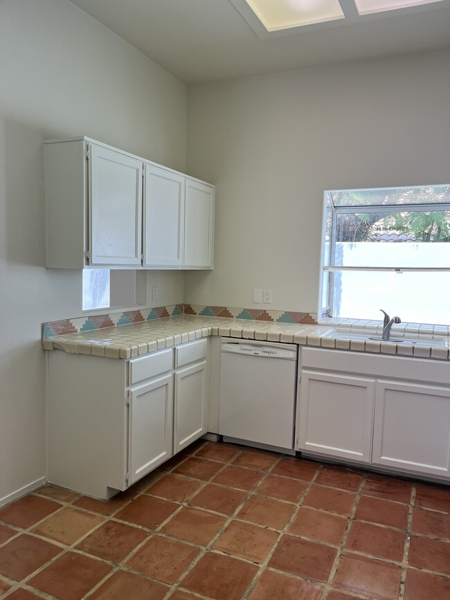 Kitchen - 52640 Avenida Juarez