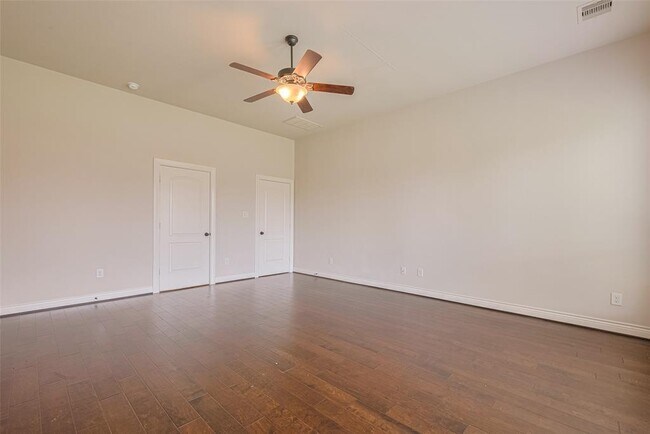 Building Photo - 27906 Colonial Point Dr