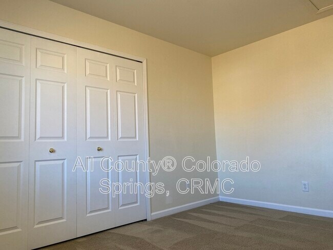 Building Photo - 8482 Crossfire Ct
