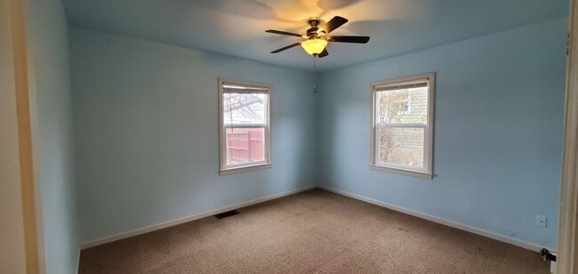 Building Photo - 1217 1/2-1220 1/2 N 26th St