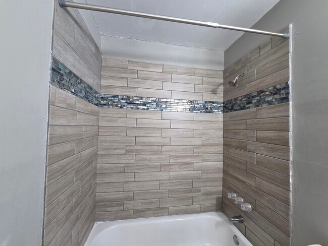 Building Photo - 5787 Northland Dr