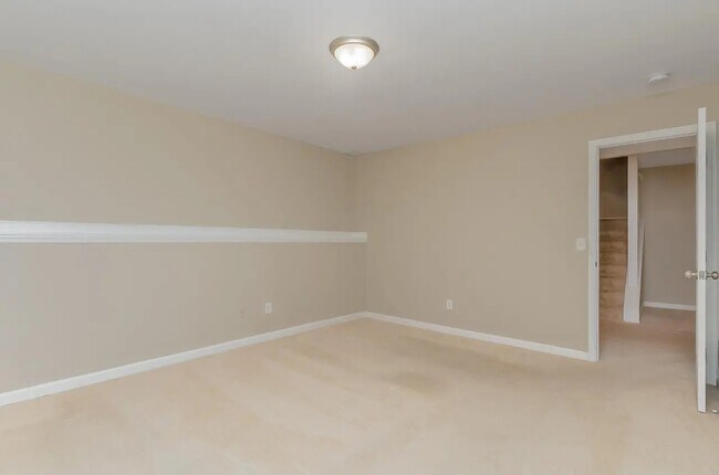 Building Photo - 1703 Cottontail Dr