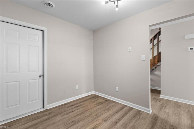 Building Photo - 1619 Slidell Ln
