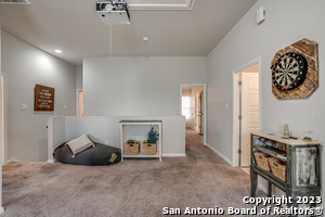 Building Photo - 8527 Straight Oaks