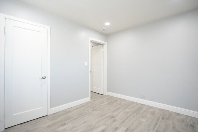 Building Photo - Charming Three Bedroom Westwood Napa Home