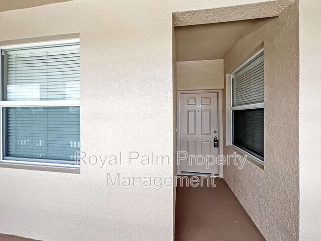 Building Photo - 8550 Kingbird Loop