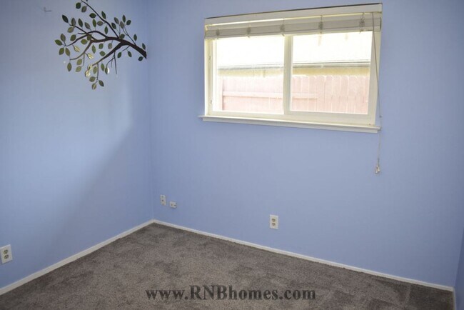 Building Photo - 5578 Coronado Way