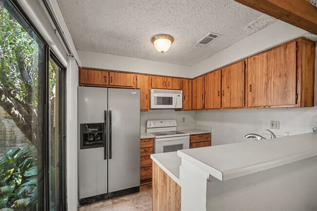 Building Photo - 3150 Windchase Blvd