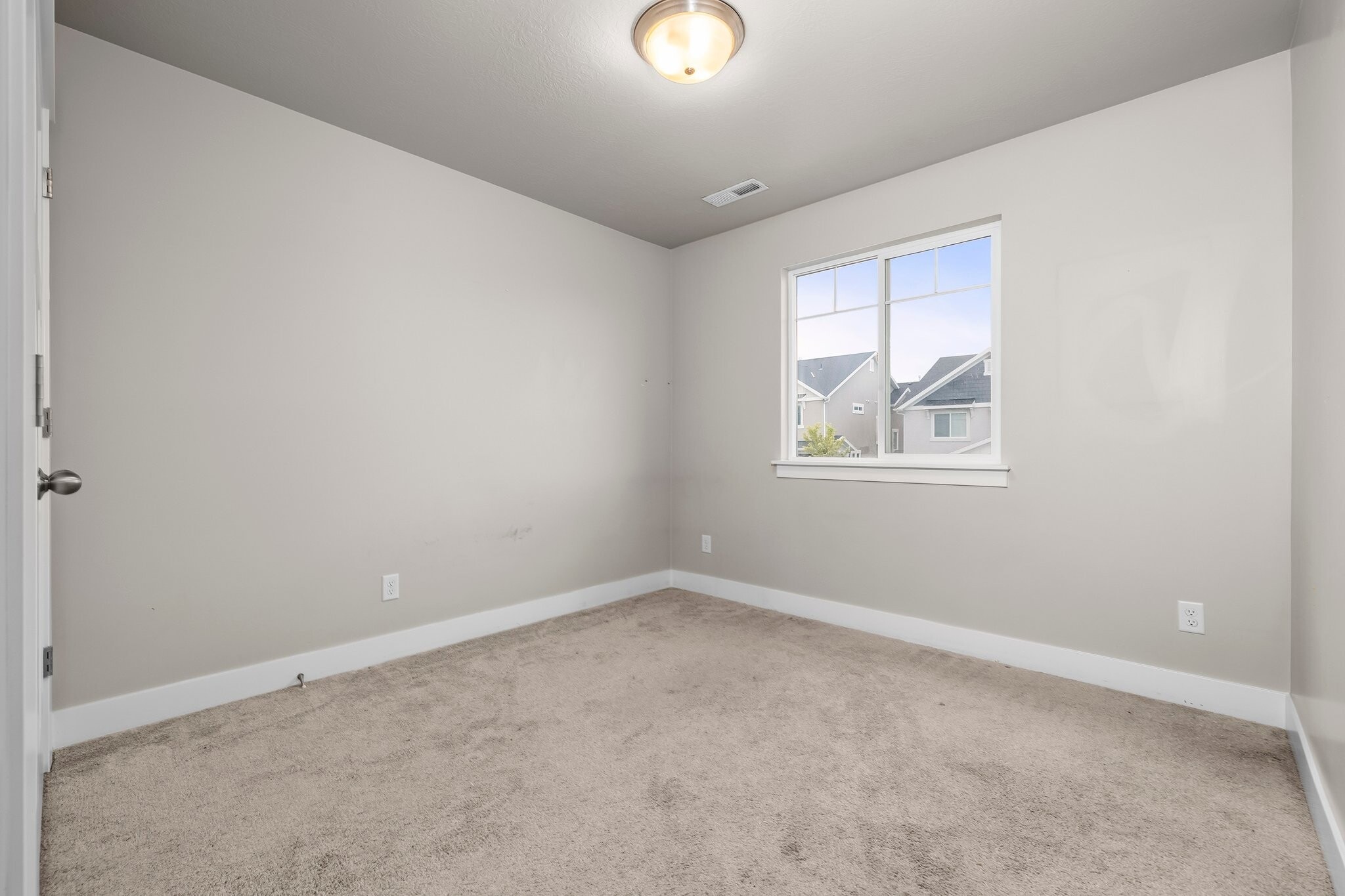 Building Photo - 4863 Spire Wy