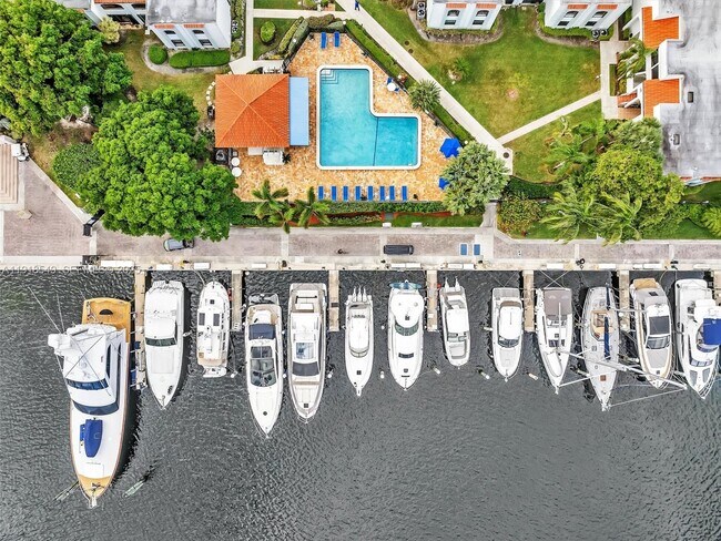 Building Photo - 3558 Magellan Cir