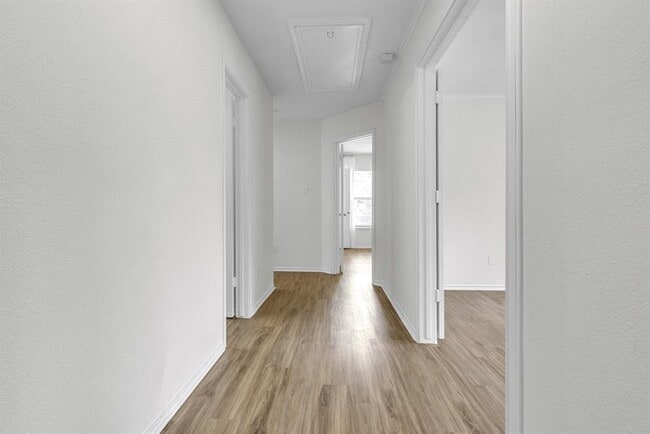 Building Photo - 1413 Baffin Cove
